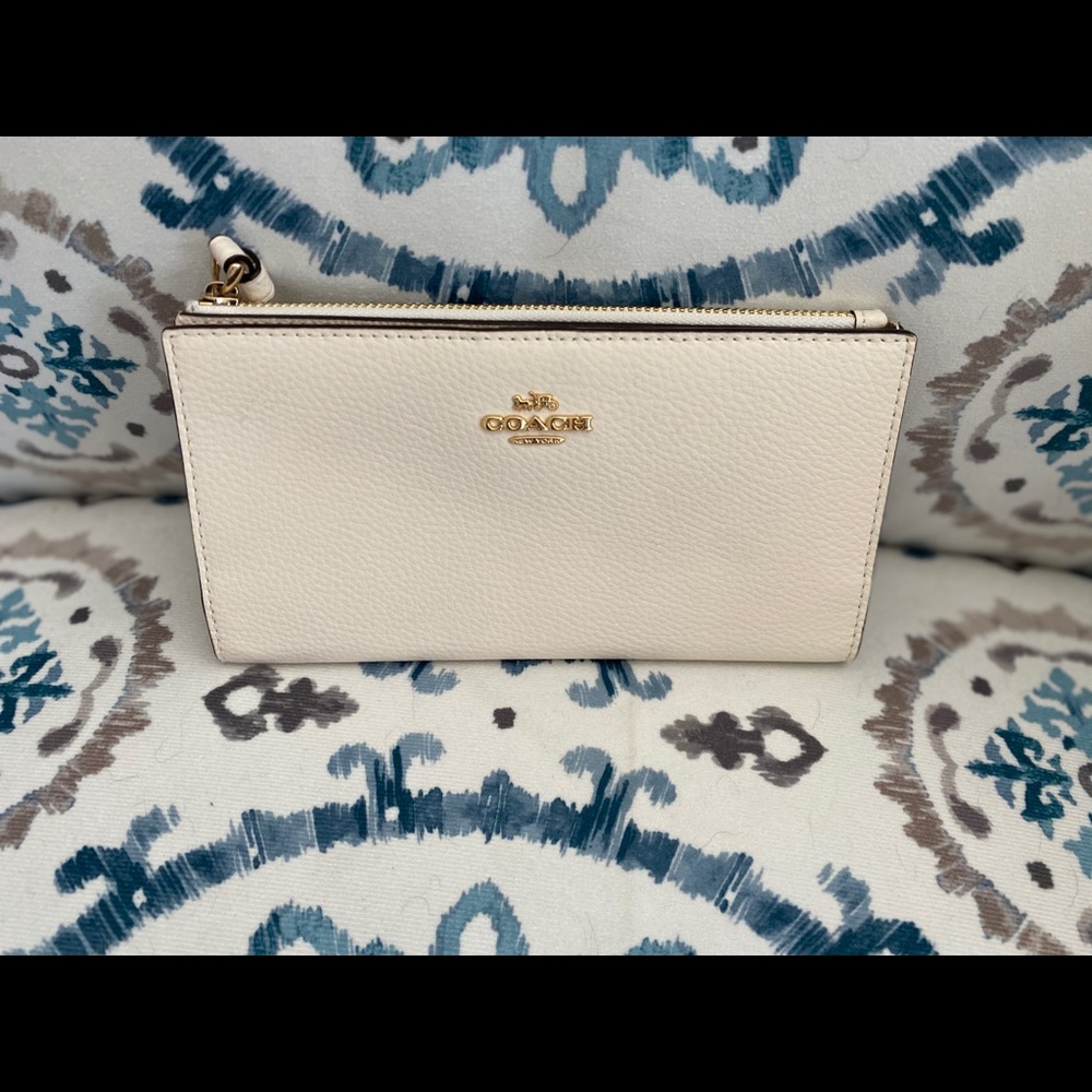 Cream leather Coach wallet/clutch